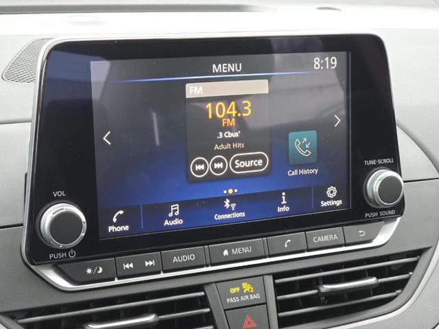 Photo of 2025 Black Nissan Altima