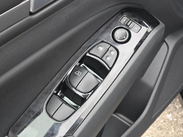 Photo of 2025 Black Nissan Altima