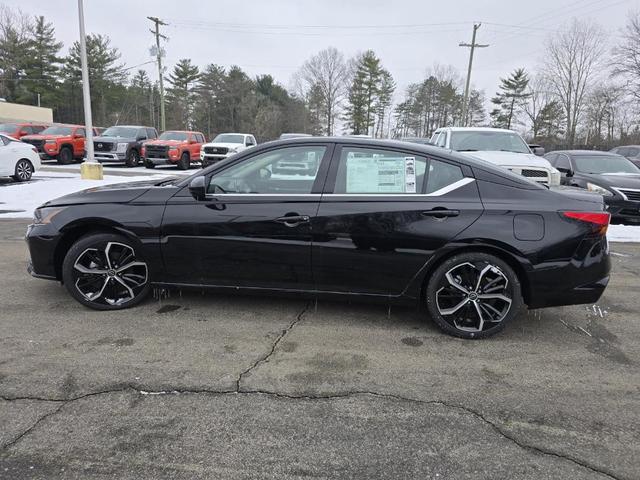 Photo of 2025 Black Nissan Altima