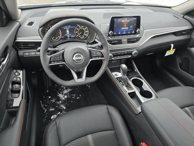 Photo of 2025 Black Nissan Altima