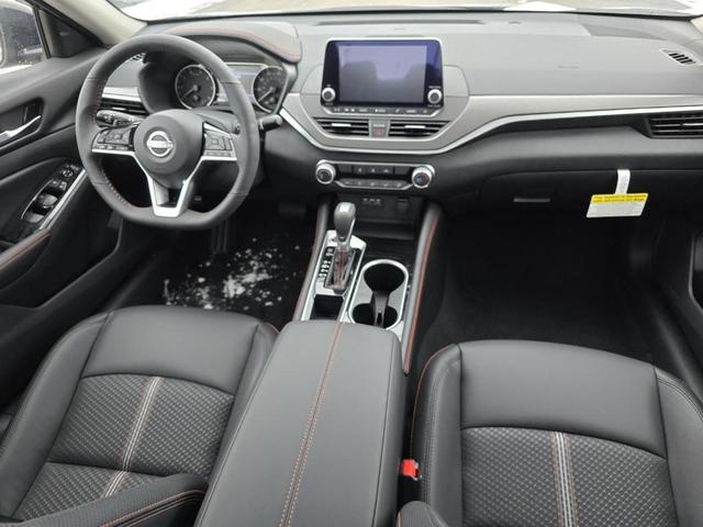 Photo of 2025 Black Nissan Altima
