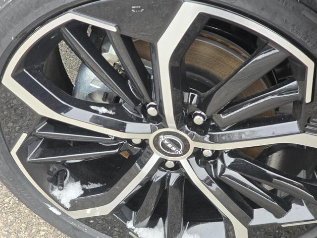 Photo of 2025 Black Nissan Altima