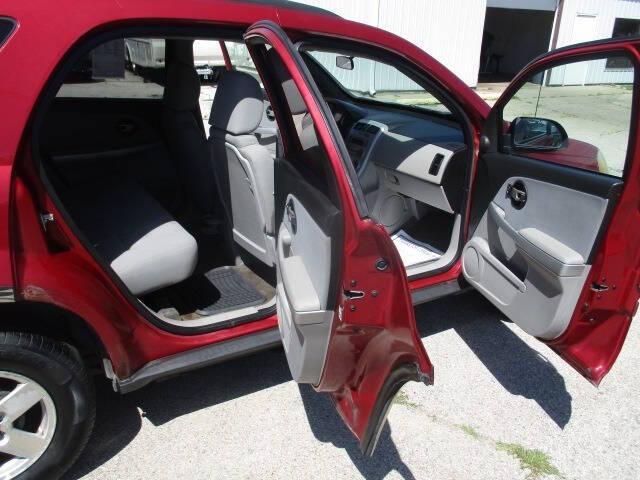 Photo of 2005 RED Chevrolet Equinox