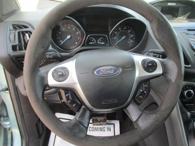 Photo of 2013 Turquoise Ford Escape