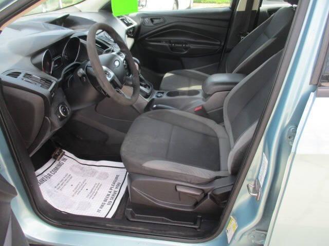Photo of 2013 Turquoise Ford Escape
