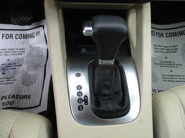 Photo of 2010 SILVER Volkswagen Jetta