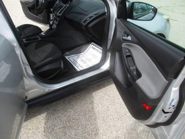 Photo of 2013 SILVER Ford Focus