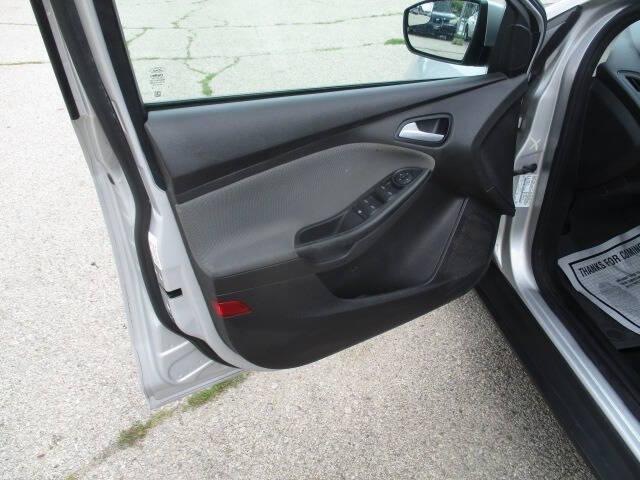 Photo of 2013 SILVER Ford Focus