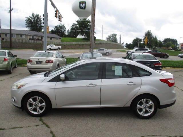 Photo of 2013 SILVER Ford Focus
