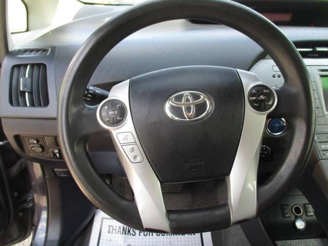 Photo of 2013 GRAY Toyota Prius Plug-in