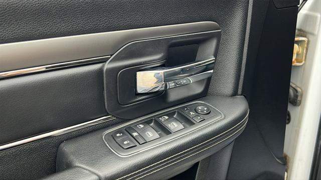 Photo of 2014 Bright White Clearcoat RAM 1500
