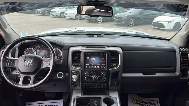 Photo of 2014 Bright White Clearcoat RAM 1500