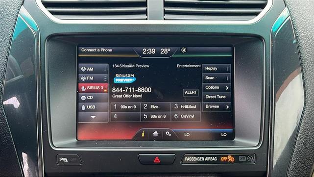 Photo of 2016 Green Ford Explorer