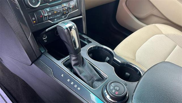 Photo of 2016 Green Ford Explorer