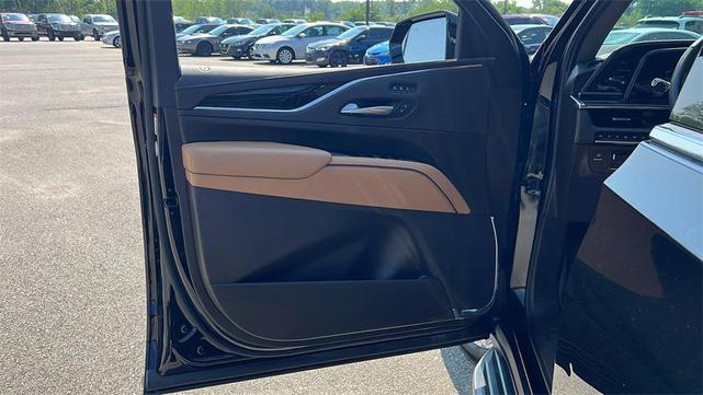 Photo of 2024 Black Diamond Tricoat Cadillac Escalade ESV