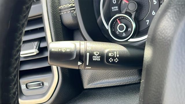 Photo of 2019 Diamond Black Crystal Pearlcoat RAM 1500
