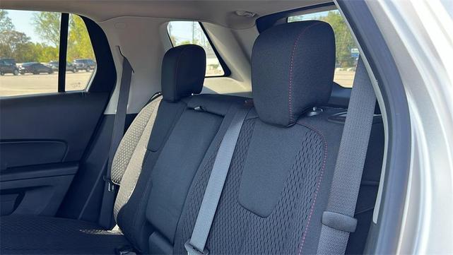 Photo of 2014 Champagne Silver Metallic GMC Terrain