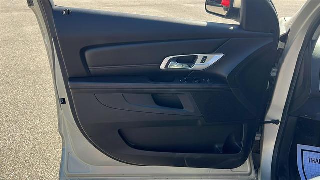 Photo of 2014 Champagne Silver Metallic GMC Terrain