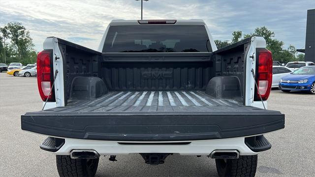 Photo of 2021 Summit White GMC Sierra 1500