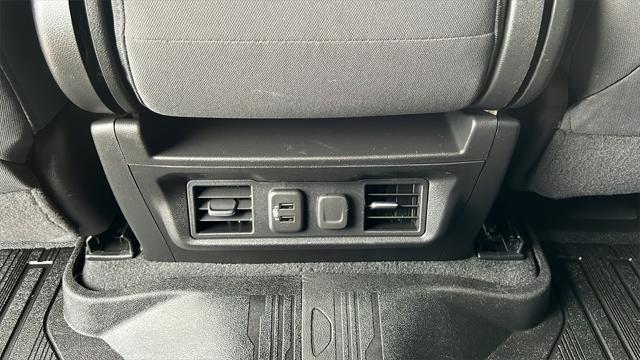 Photo of 2021 Summit White GMC Sierra 1500