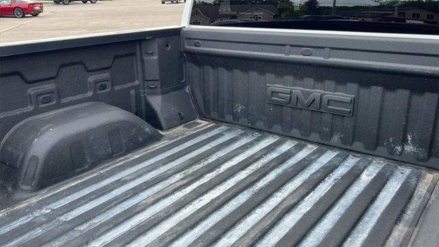Photo of 2021 Summit White GMC Sierra 1500