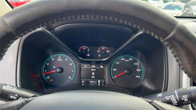 Photo of 2015 Silver Ice Metallic Chevrolet Colorado