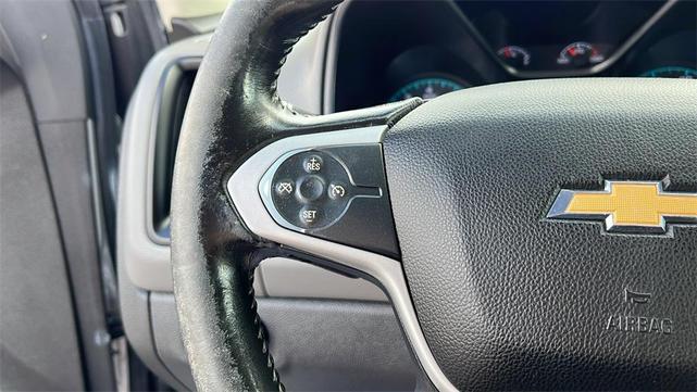 Photo of 2015 Silver Ice Metallic Chevrolet Colorado
