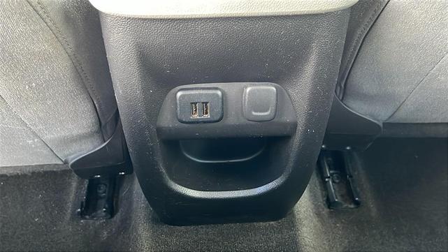 Photo of 2015 Silver Ice Metallic Chevrolet Colorado