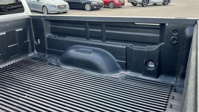 Photo of 2015 Silver Ice Metallic Chevrolet Colorado