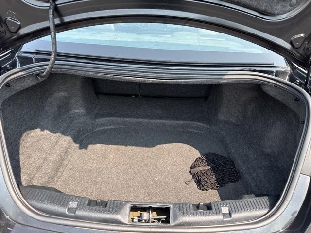 Photo of 2015 Tuxedo Black Metallic Ford Taurus