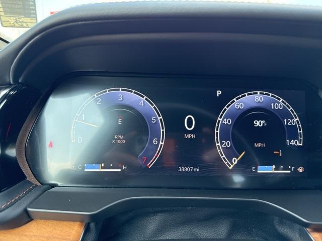 Photo of 2022 Silver Zynith Jeep Grand Cherokee