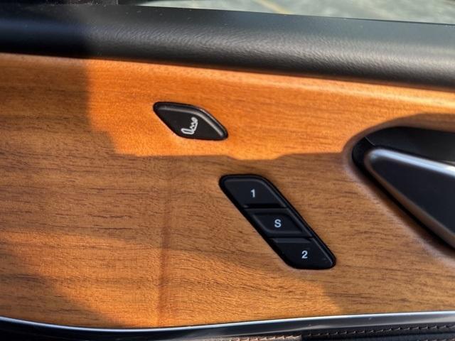 Photo of 2022 Silver Zynith Jeep Grand Cherokee