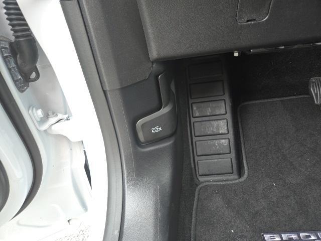 Photo of 2024 Oxford White Ford Bronco Sport