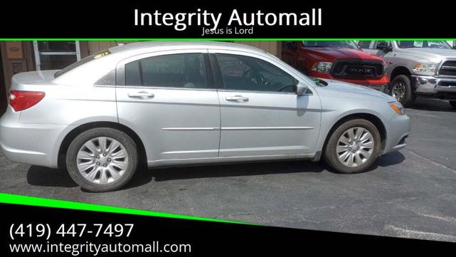 2011 Chrysler 200