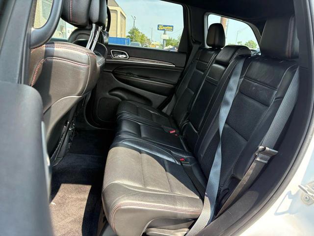 Photo of 2018 Bright White Clearcoat Jeep Grand Cherokee