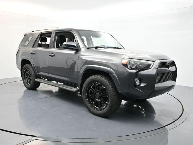 Photo of 2016 Magnetic Gray Metallic Toyota 4Runner