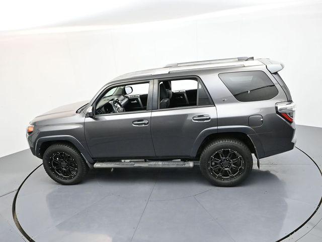 Photo of 2016 Magnetic Gray Metallic Toyota 4Runner