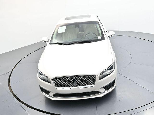 Photo of 2017 White Platinum Clearcoat Metallic Lincoln MKZ Hybrid
