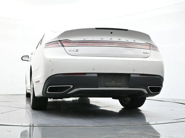 Photo of 2017 White Platinum Clearcoat Metallic Lincoln MKZ Hybrid