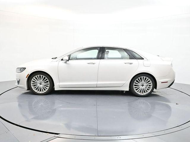 Photo of 2017 White Platinum Clearcoat Metallic Lincoln MKZ Hybrid