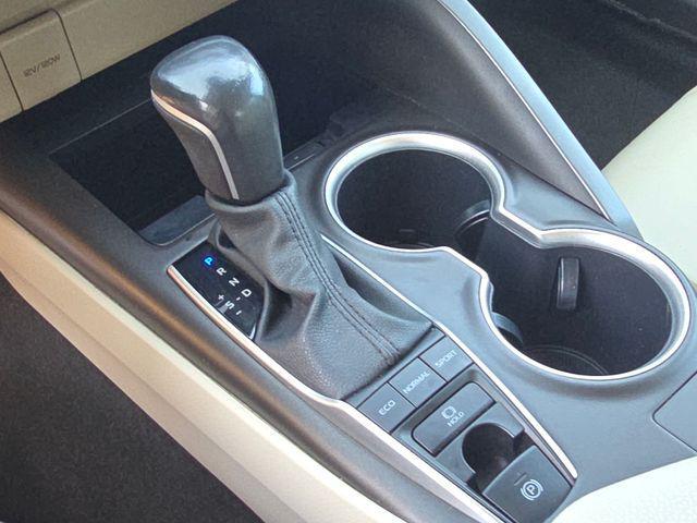 Photo of 2023 Midnight Black Metallic Toyota Camry