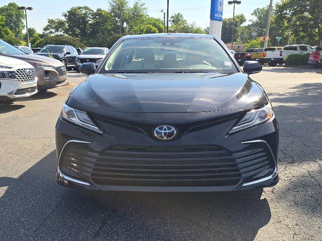Photo of 2023 Midnight Black Metallic Toyota Camry