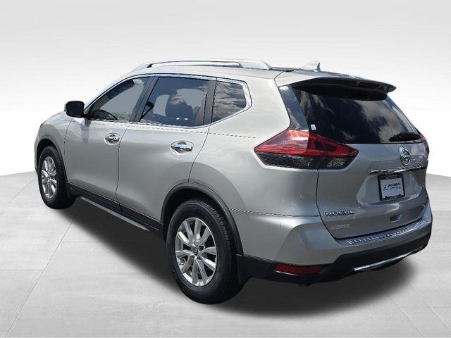Photo of 2018 Brilliant Silver Nissan Rogue