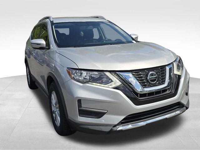 Photo of 2018 Brilliant Silver Nissan Rogue