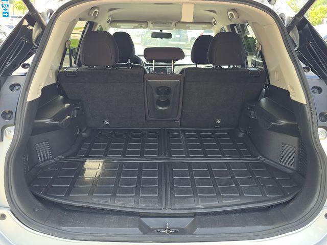 Photo of 2018 Brilliant Silver Nissan Rogue