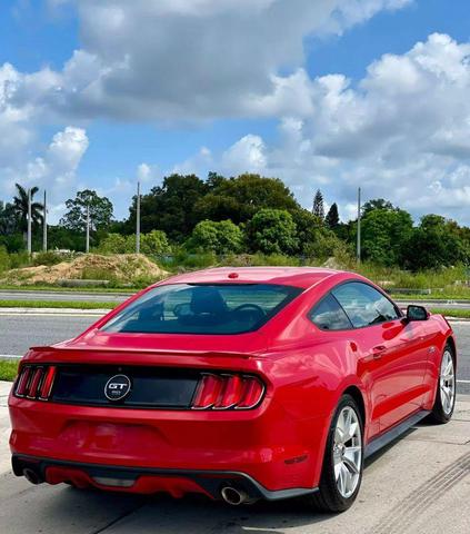 Photo of 2015 Black Ford Mustang
