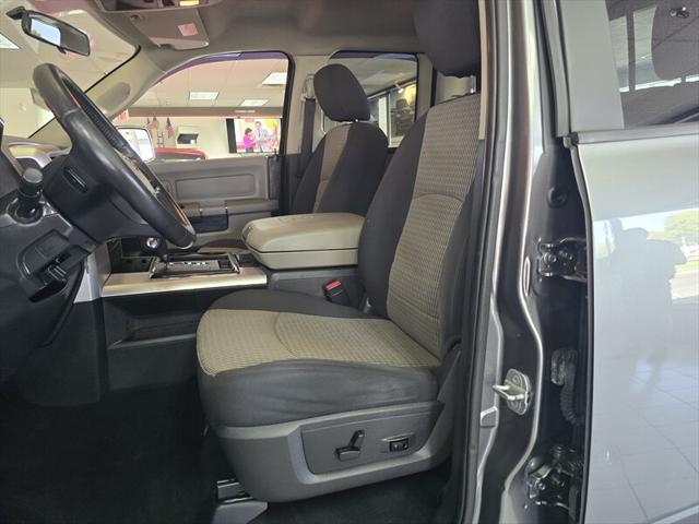 Photo of 2012 Mineral Gray Metallic Clearcoat RAM 1500