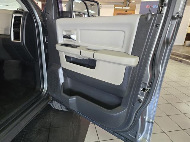 Photo of 2012 Mineral Gray Metallic Clearcoat RAM 1500