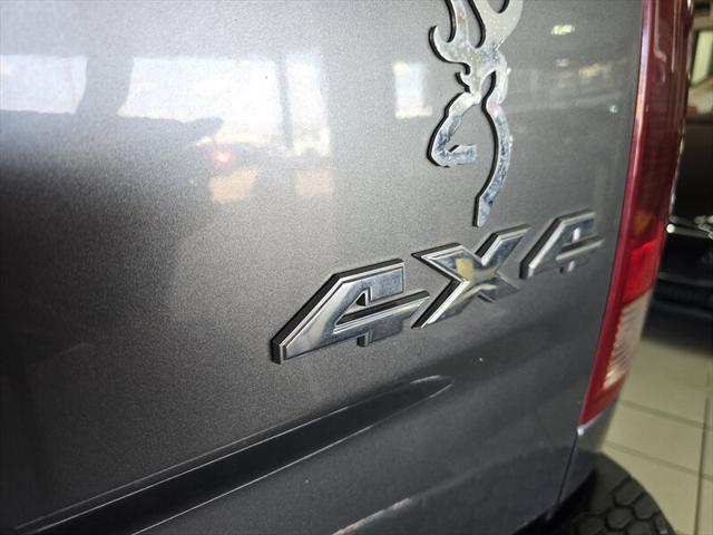 Photo of 2012 Mineral Gray Metallic Clearcoat RAM 1500