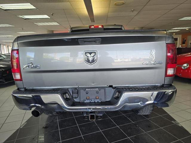 Photo of 2012 Mineral Gray Metallic Clearcoat RAM 1500